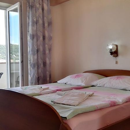 Ljubica Apartments And Rooms Супетарска-Драга Экстерьер фото