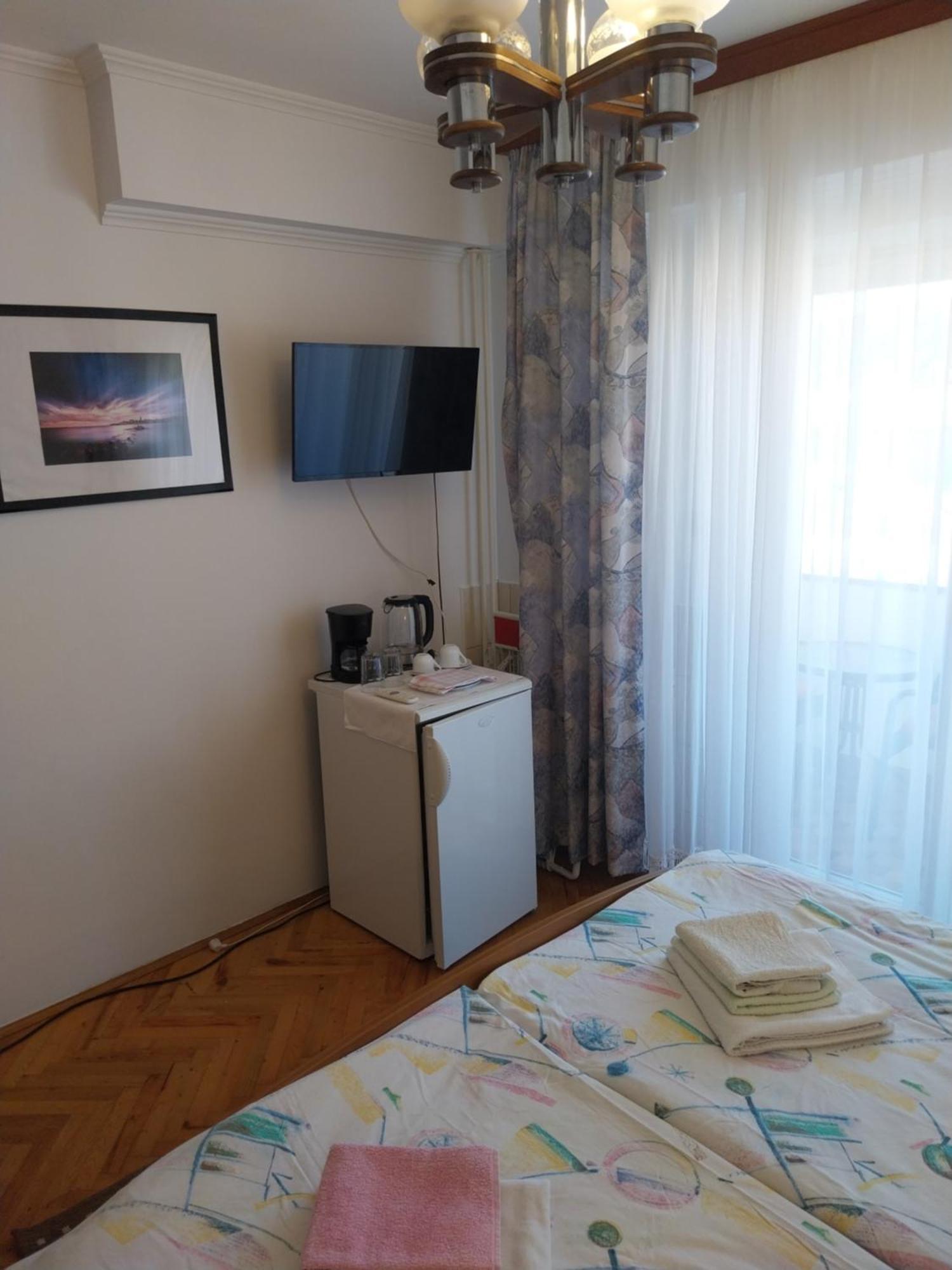 Ljubica Apartments And Rooms Супетарска-Драга Экстерьер фото