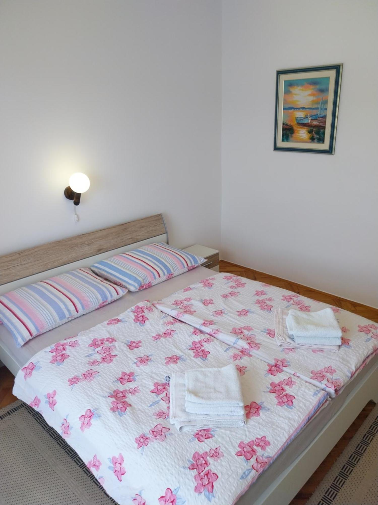Ljubica Apartments And Rooms Супетарска-Драга Экстерьер фото