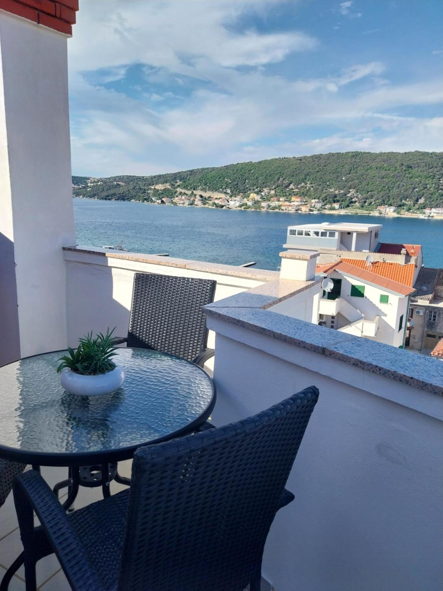 Ljubica Apartments And Rooms Супетарска-Драга Экстерьер фото
